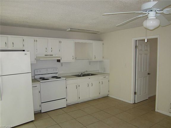5th image of 4241 Tarpon Ave