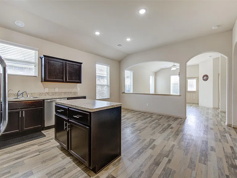 5206 Rosehill Ridge Ct — Photo 8