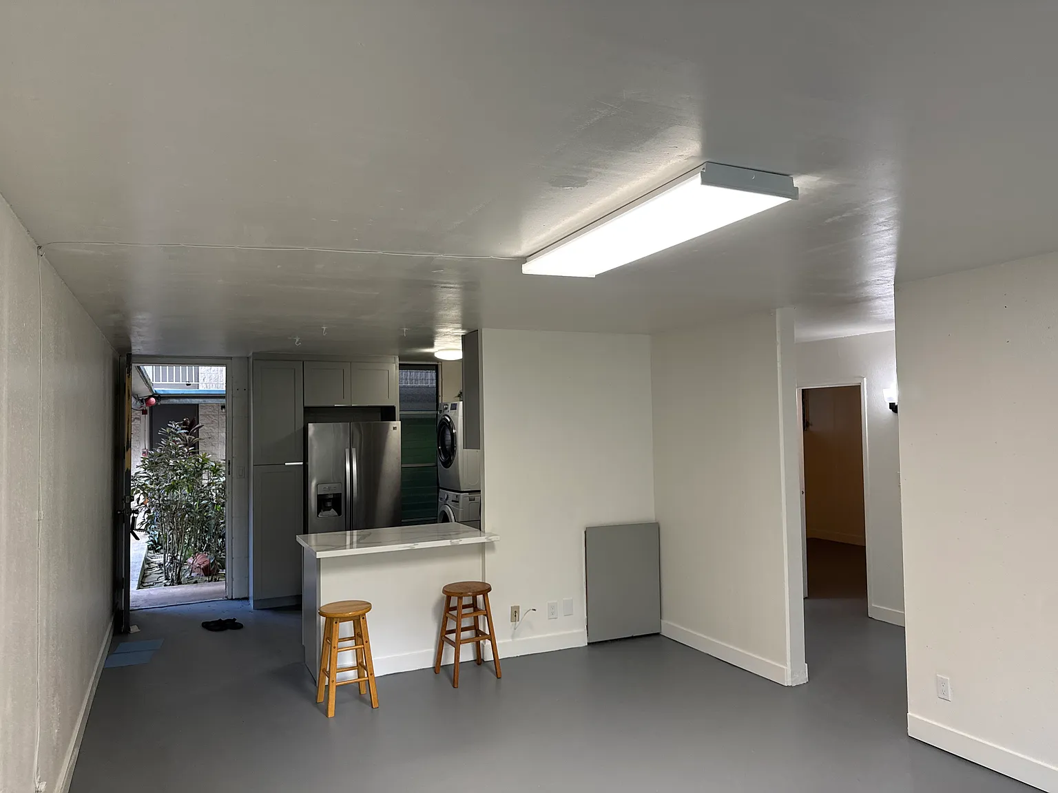 2 bed, 799 sqft, $3,300 — Photo 3