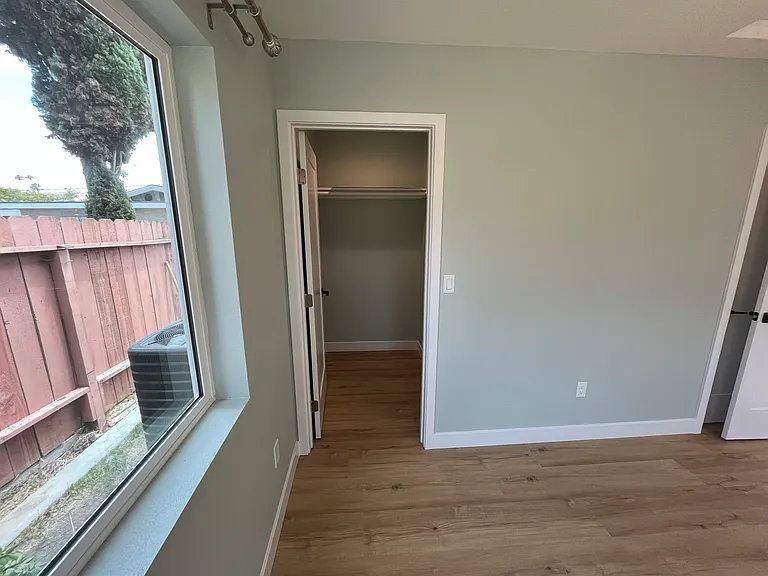4545 Limerick Ave — Photo 14