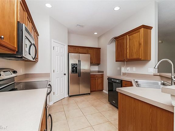 4th image of 1612 Willow Oak Ln