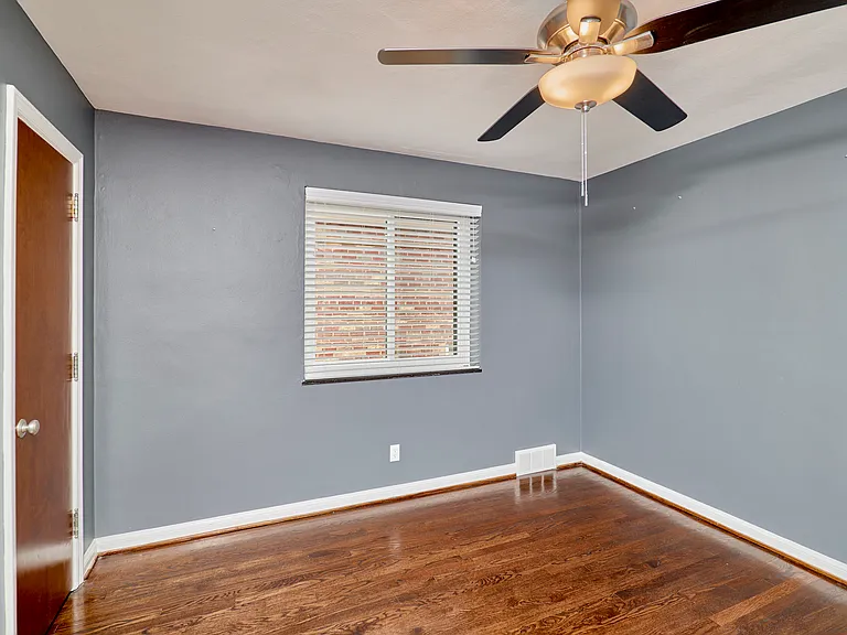 6238 Loran Ave — Photo 15