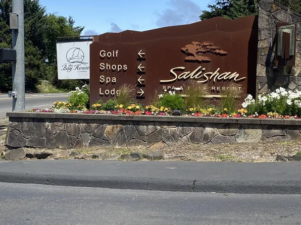 498 Spruce Burl Ln, Lincoln City, OR 97367