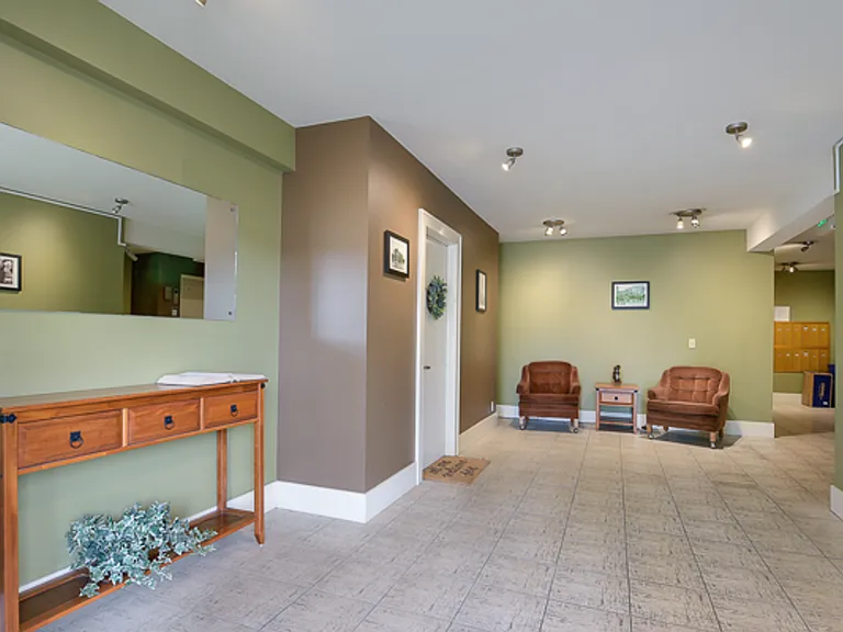 Aloha House Apartments — Photo 3