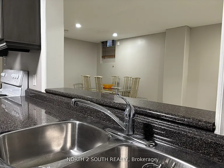 12 Villandry Cres #BASEMENT — Photo 22