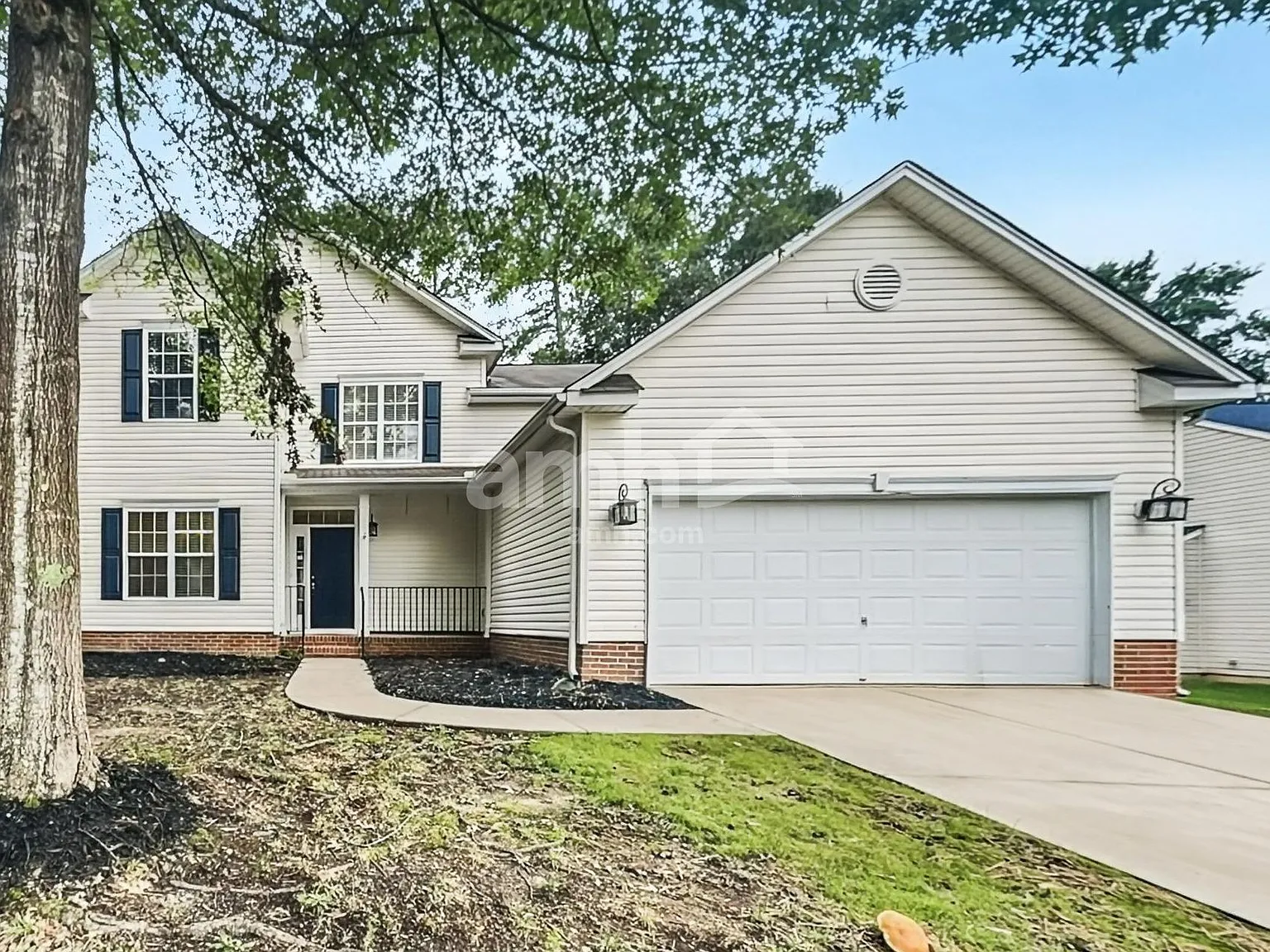 5 bed, 2.5 bath, 2435 sqft, $2,485 — Photo 1