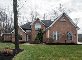 41 Birdsong Pkwy, Orchard Park, NY 14127