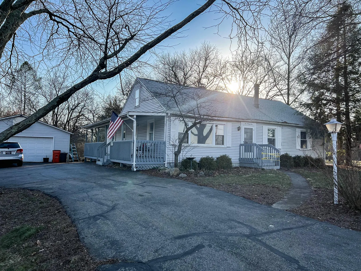 591 Shrine Rd photo 1
