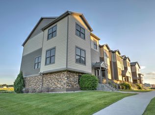 2935 8th St NW, Minot, ND 58703