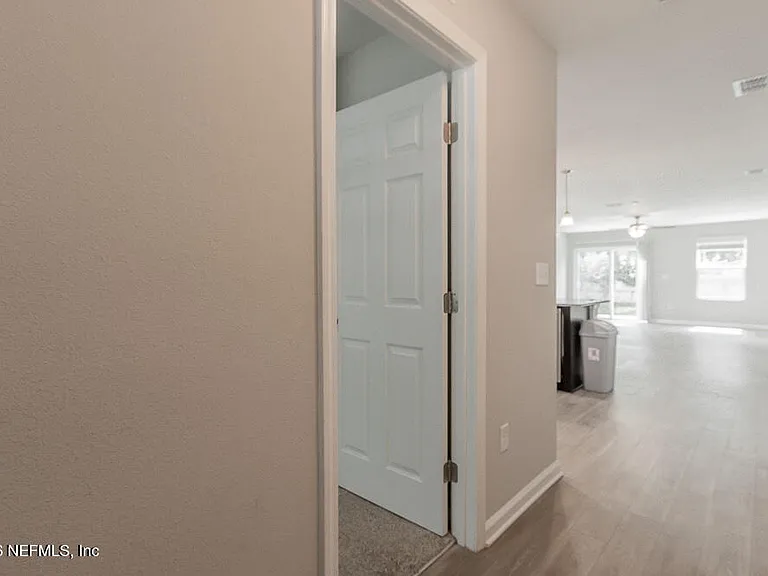 4612 Firestone Rd — Photo 4