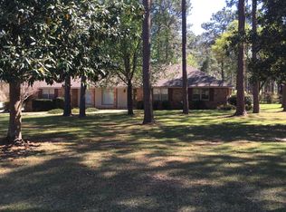 103 Fair Lake Dr, Hattiesburg, MS 39402