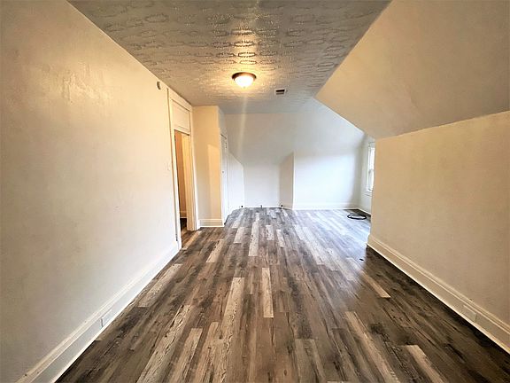 3rd image of 5504 Margaretta St Floor 3