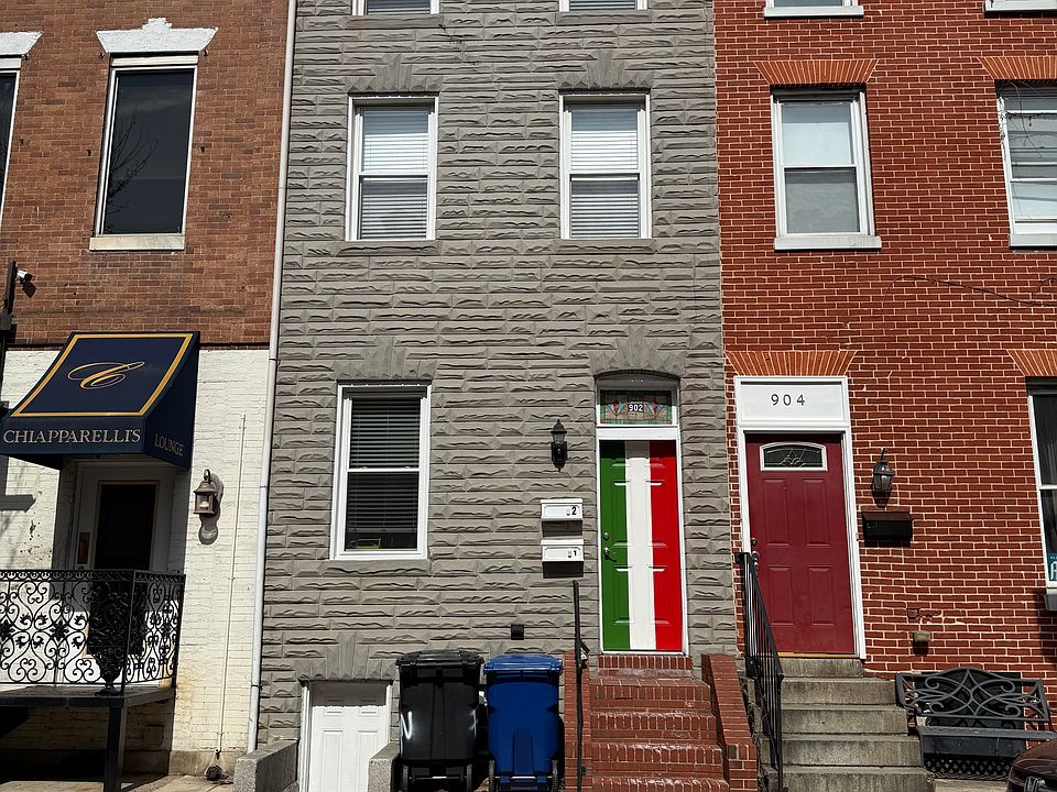 2nd image of 902 Fawn St #1