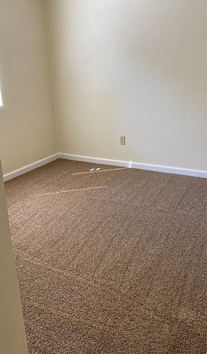 2nd image of 921 W Sacramento Ave #D