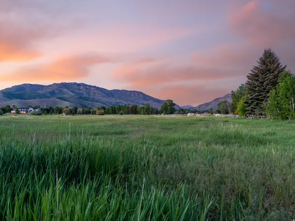 8822 E Eagle Way, Huntsville, UT 84317