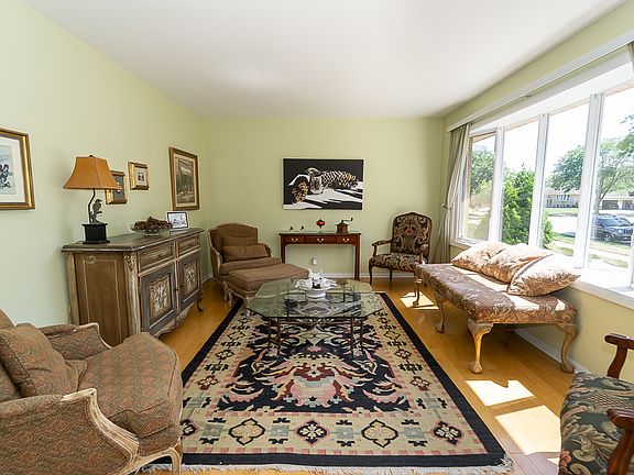 5th image of 1101 N Millns Ln