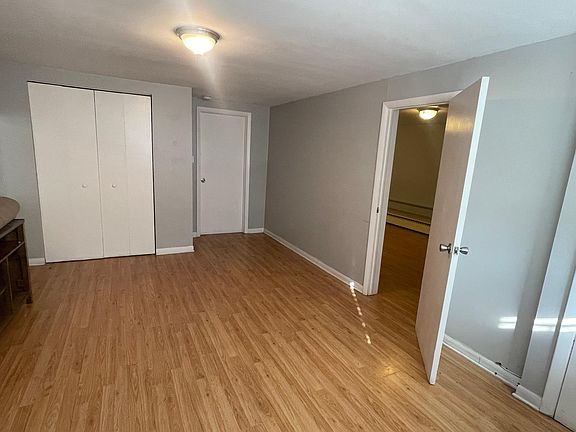 2nd image of 5558 W Wilson Ave #1G