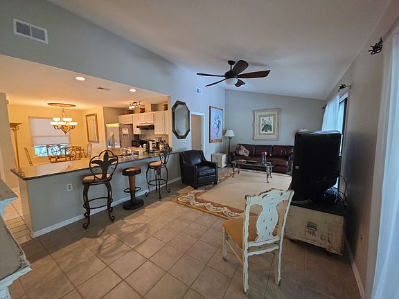 2nd image of 2319 N Hendry Point