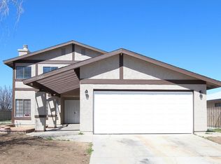 1325 E Avenue Q11, Palmdale, CA 93550