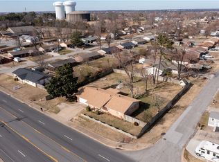 2001 W New Hope Rd, Rogers, AR 72758