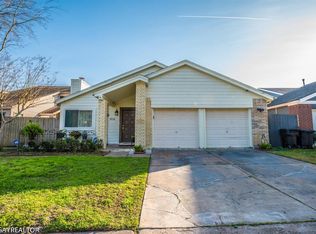 2930 Waypark Dr, Houston, TX 77082