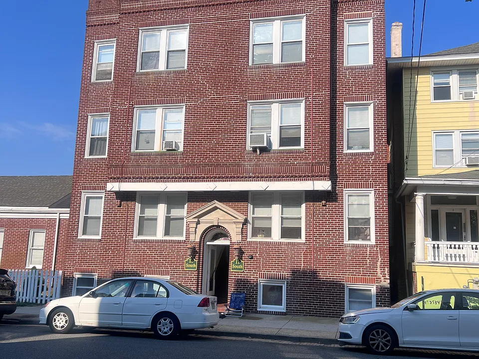 11 S Oakland Ave #C-1