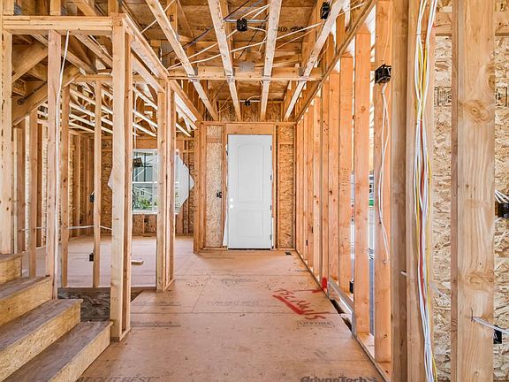 Entry. Photos as of 7-21-2022