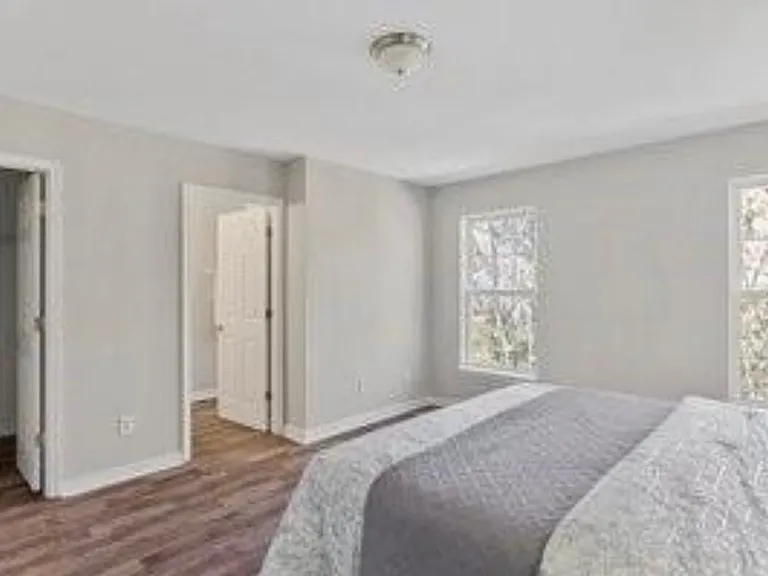 8712 Springwater Dr — Photo 20