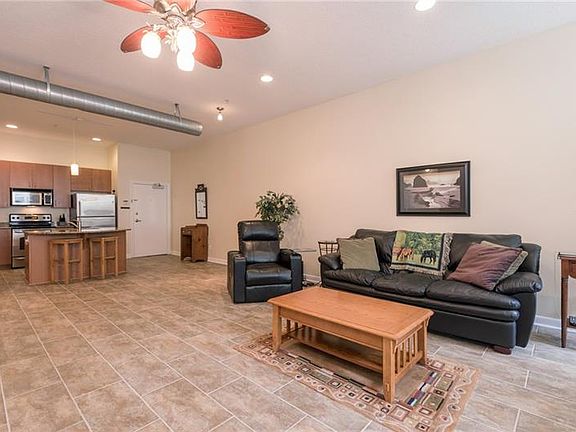 5th image of 523 4th Ave S Unit 18