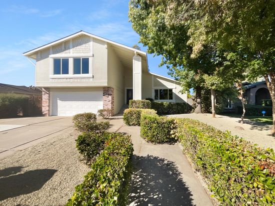 4515 Montril Way, Sacramento, CA 95823