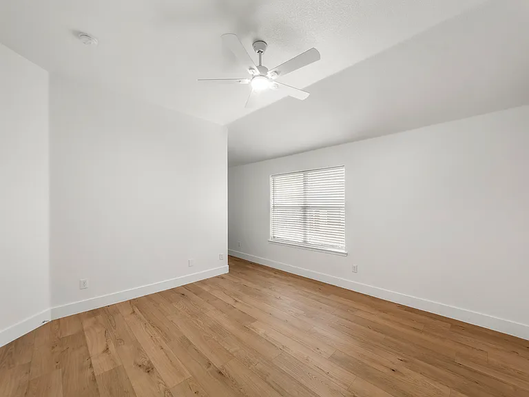 3004 Sweetleaf Dr — Photo 16