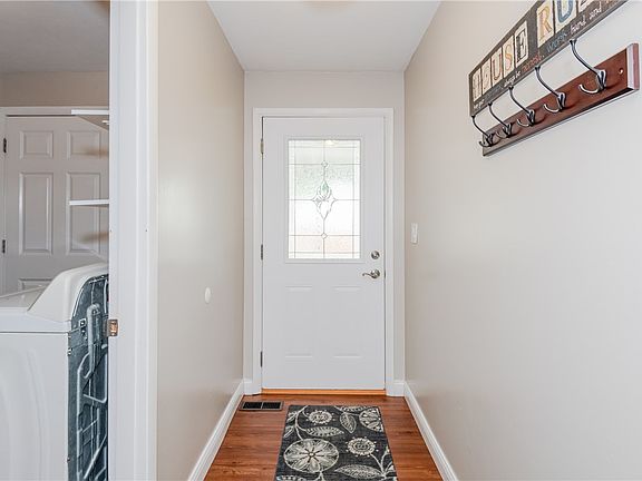 5th image of 2691 Pentley Pl