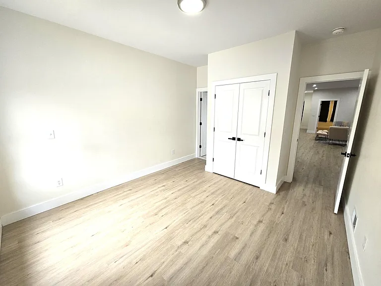 13 Edwin Pl #1 — Photo 8