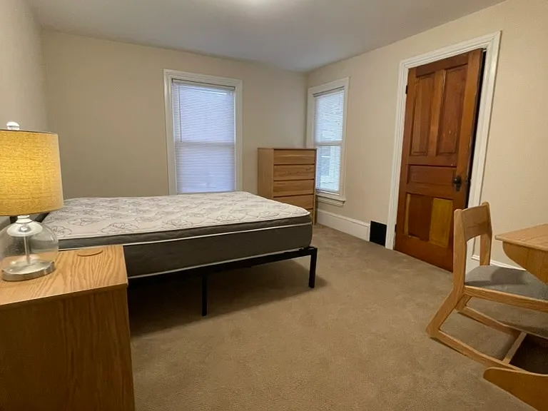 1144 Memorial Ave — Photo 13