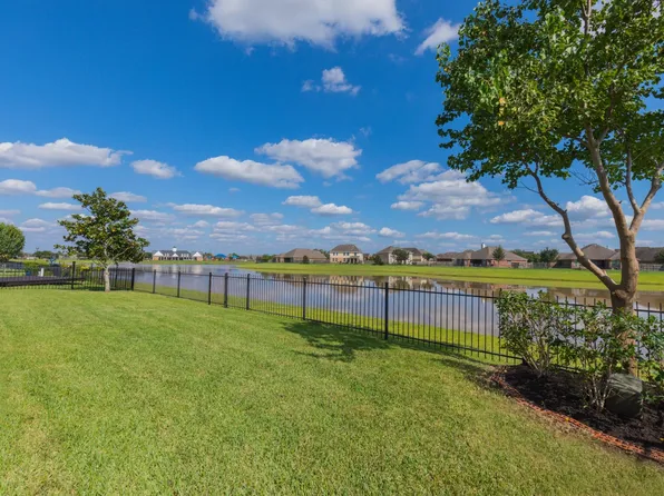 835 Aqua Vista Ln, Rosenberg, TX 77469