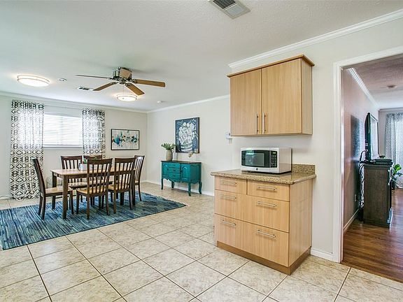 5th image of 1317 Cypress Dr