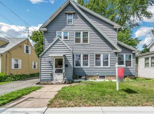 82 Blaine St, Springfield, MA 01108