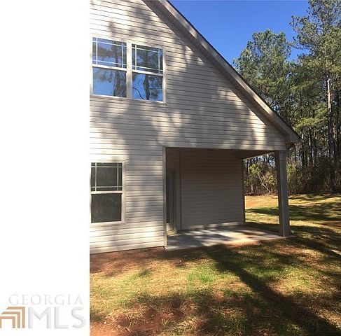 2nd image of 304 Whitfield Bnd