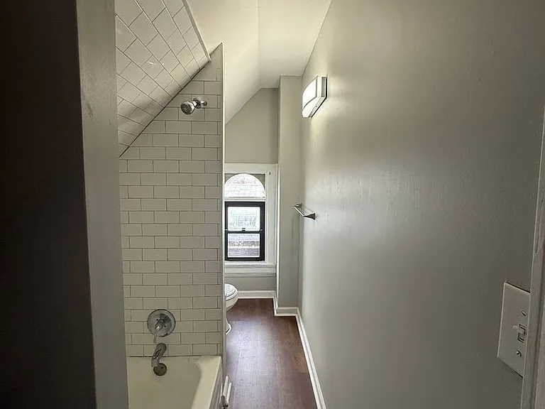 934 Western Avenue — Photo 9