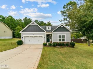 115 Star Ct, Aberdeen, NC 28315