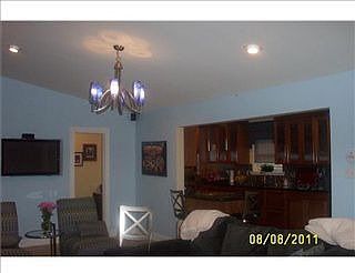 3rd image of 8908 Bellegrove Pl