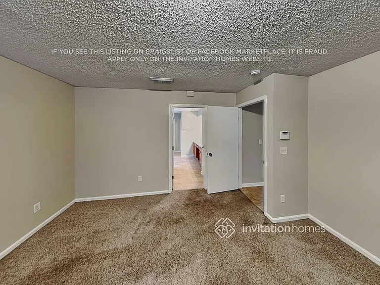 13581 Ashford Wood Ct E — Photo 11