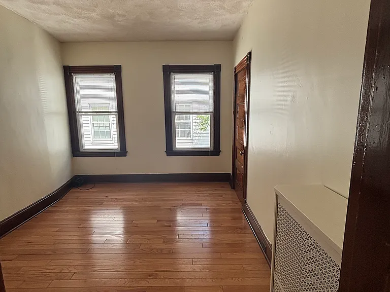 10 Davis St #2 — Photo 11
