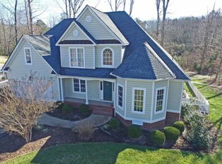 253 Crossroad, Irvington, VA 22480