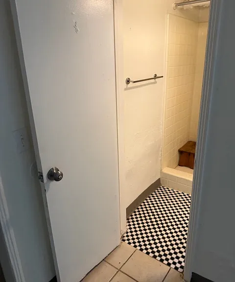 4227 Oakwood Ave #6 — Photo 13