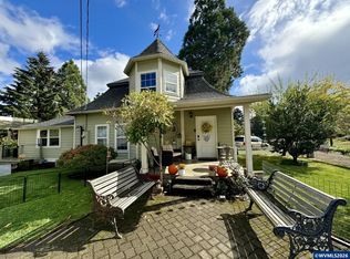 260 S Main St, Falls City, OR 97344