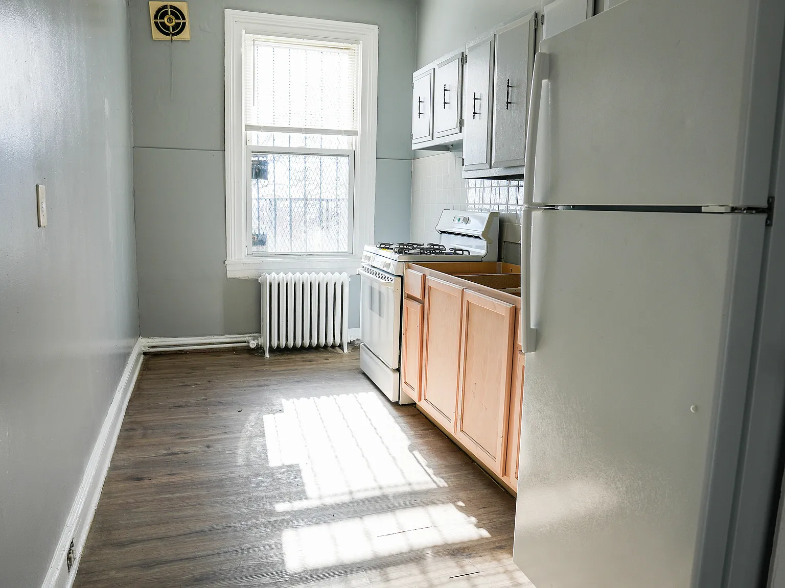 1 bed, 1000 sqft, $1,000 — Photo 3