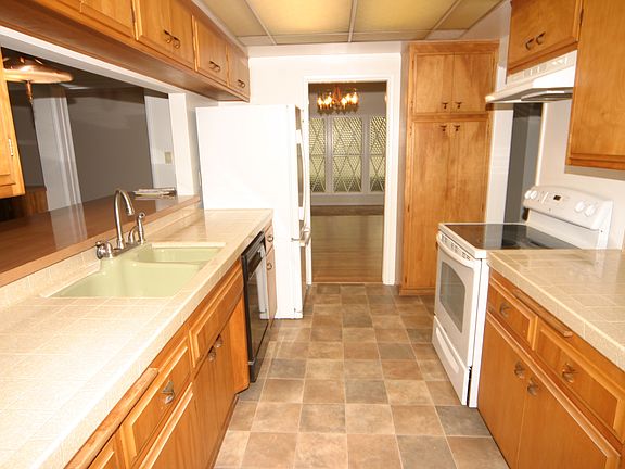 4th image of 3357 Ladoga Ave