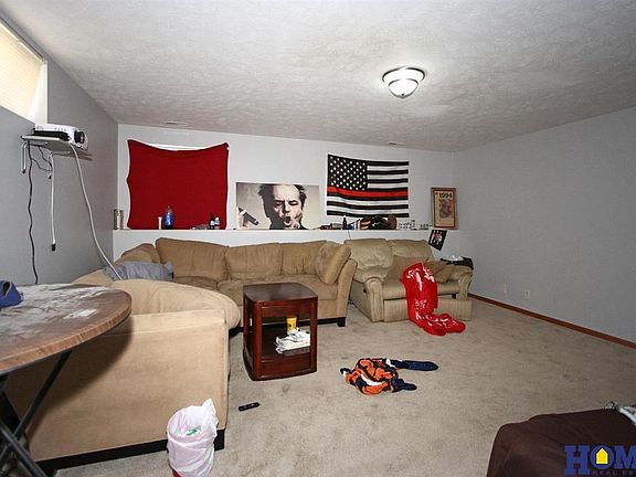 3rd image of 7225-7229 Dorchester Ct