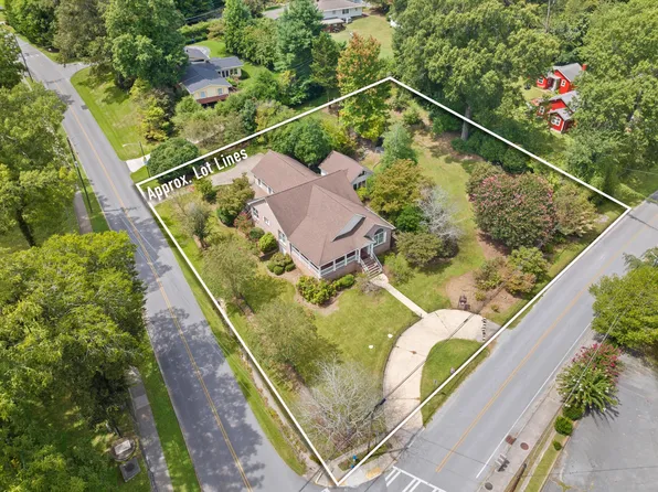 400 Gordon St, Chickamauga, GA 30707